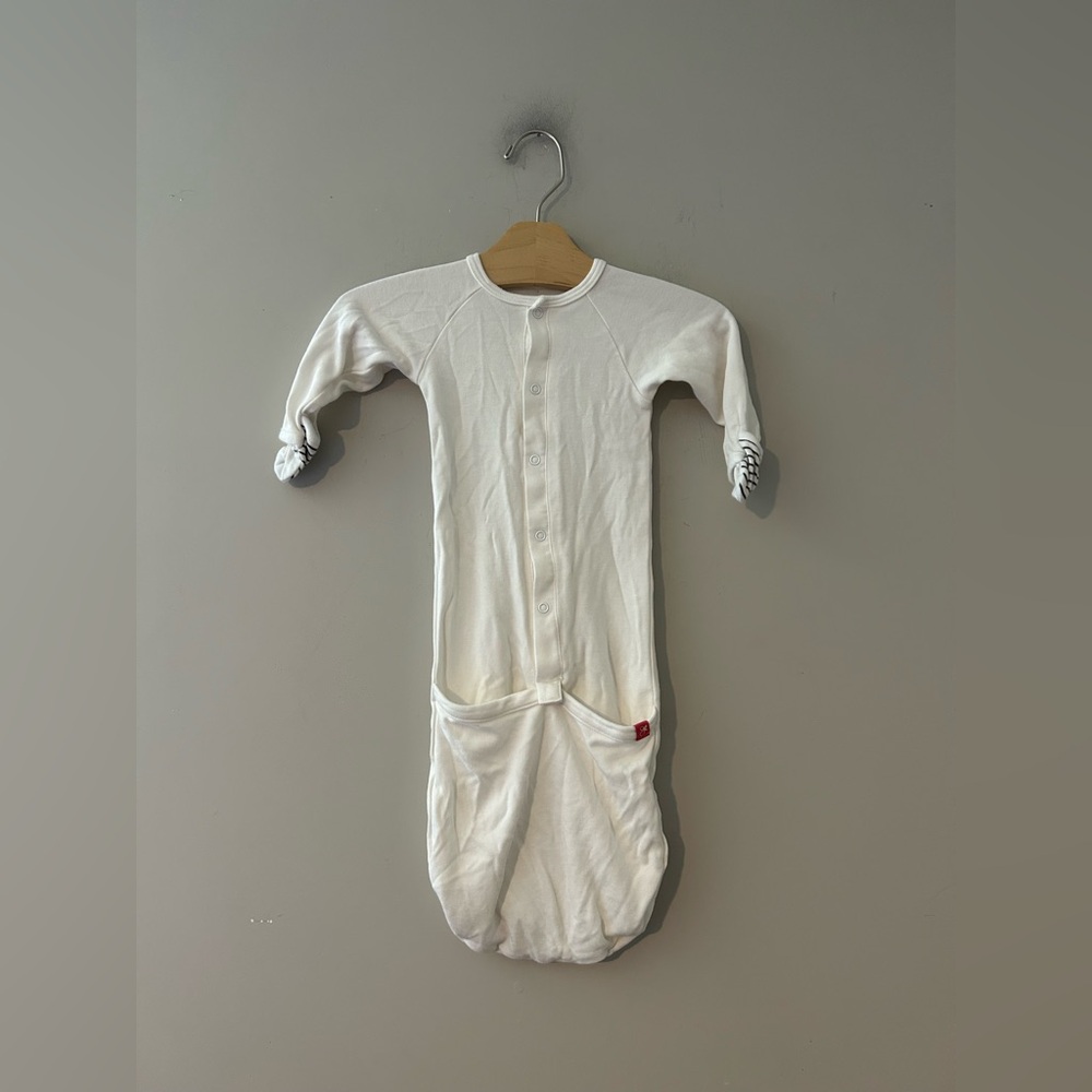 $13 ADD‎ ON goumi Knotted Baby Gown cream 6-9M
